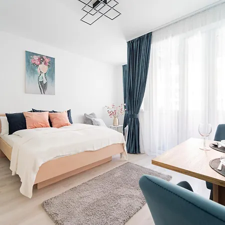Aparthotel Spirit By Urbanrent *