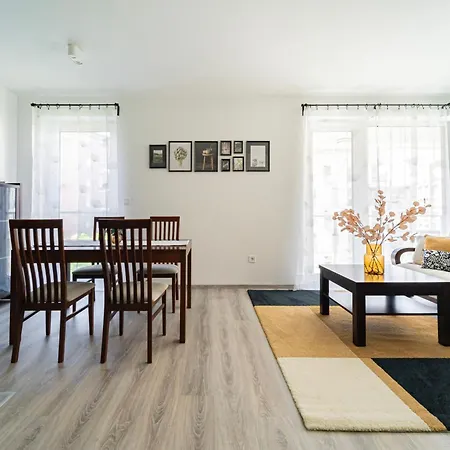 Spirit By Urbanrent Aparthotel