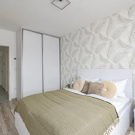 Spirit By Firsthost 4*